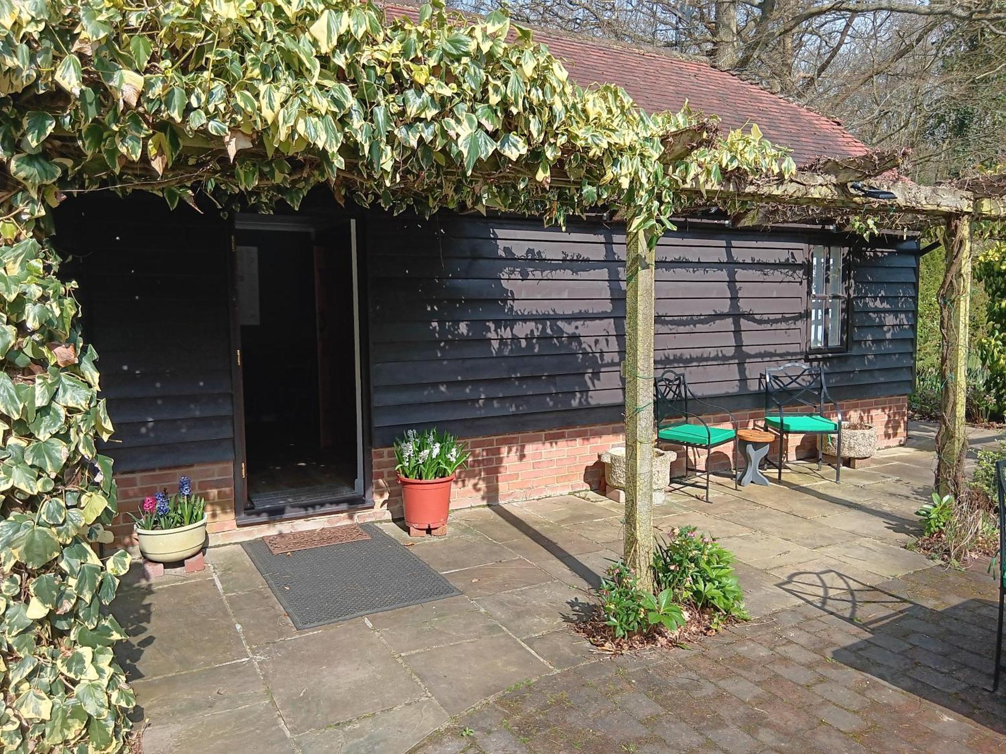 Villa The Barn - Quiet Location à Ashford  Extérieur photo